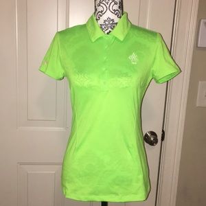Women’s Under Armour fitted golf shirt. AAC logo!